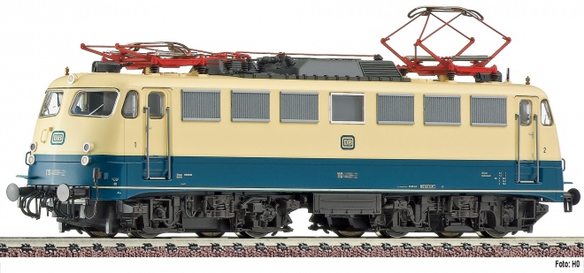 Electric locomotive BR 110<br /><a href='images/pictures/Fleischmann/Fleischmann-733807.jpg' target='_blank'>Full size image</a>